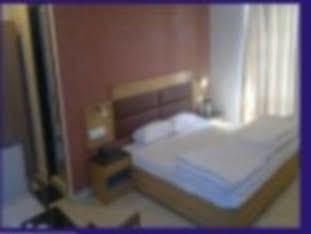 Oyo 3523 Tekarees Inn Mahanagar Лакхнау Екстер'єр фото